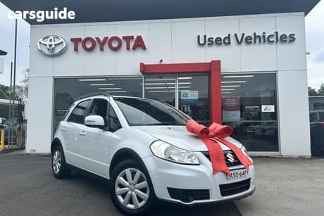 2014 Suzuki SX4 Hatchback Crossover Navigator