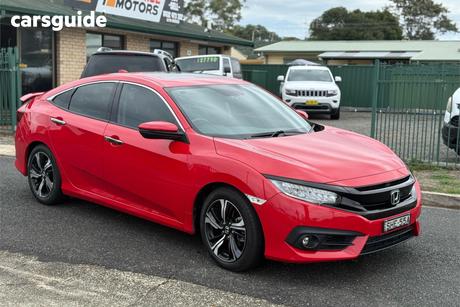 Red 2016 Honda Civic Sedan Rs