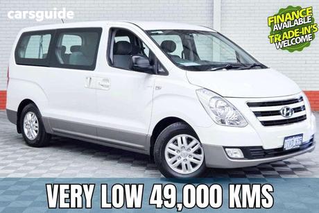 White 2016 Hyundai Imax Wagon