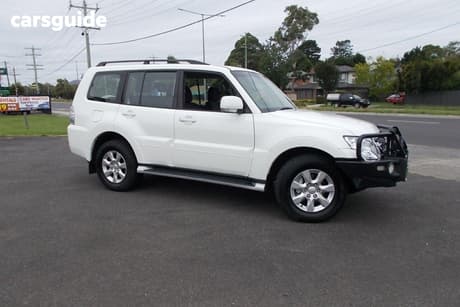 White 2020 Mitsubishi Pajero Wagon Glx5 (4X4) 5 Seat