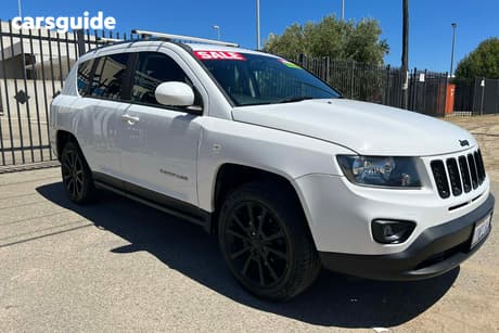 White 2016 Jeep Compass Wagon Limited (4X4)