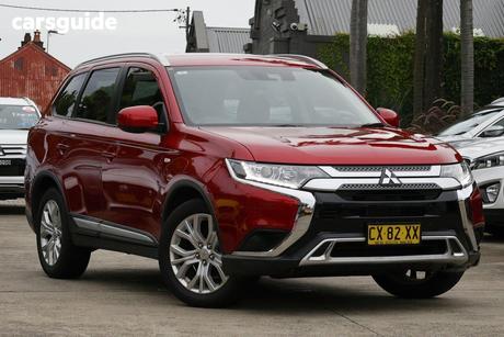 Red 2020 Mitsubishi Outlander Wagon Es 7 Seat (2Wd)
