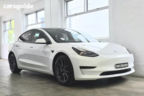 White 2021 Tesla Model 3 Sedan Standard Range Plus Rwd