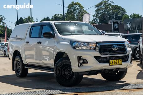 White 2019 Toyota Hilux Double Cab Pick Up Sr (4X4)