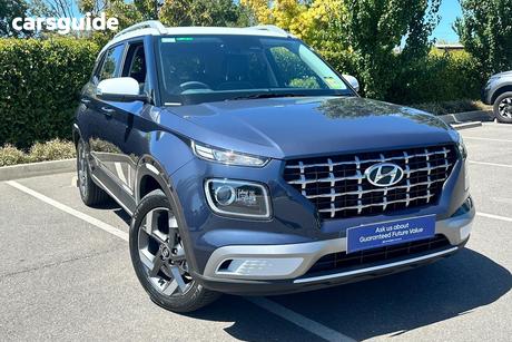 Blue 2025 Hyundai Venue Wagon Elite (Black) Two-Tone Roof