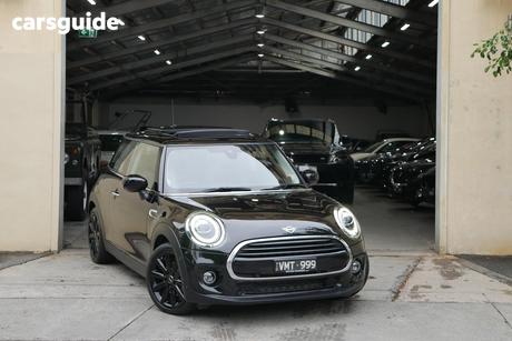Black 2021 Mini Cooper Hatchback Classic 3D Hatch
