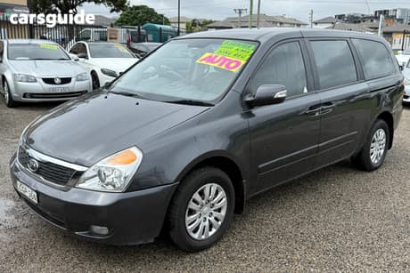 Black 2012 Kia Grand Carnival Wagon Platinum