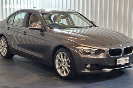 Brown 2014 BMW 320I Sedan