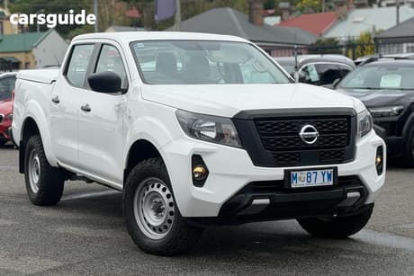 White 2022 Nissan Navara Dual Cab Pick-up Sl (4X4)