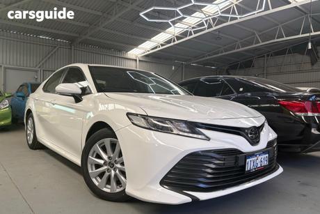 White 2019 Toyota Camry Sedan ASCENT
