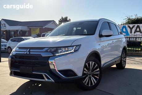 White 2019 Mitsubishi Outlander Wagon Es Adas 5 Seat (2Wd)