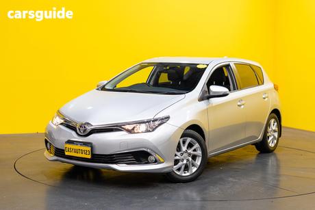 Silver 2017 Toyota Corolla Hatchback Ascent Sport