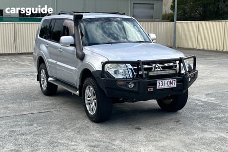 Silver 2013 Mitsubishi Pajero Wagon Vr-X Lwb (4X4)