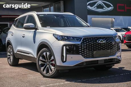 Silver 2025 Chery Tiggo 4 Wagon Ultimate