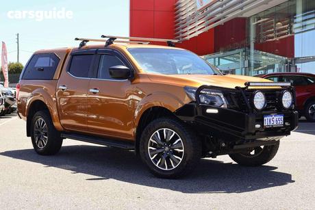 Gold 2020 Nissan Navara Dual Cab Pick-up St (4X4)