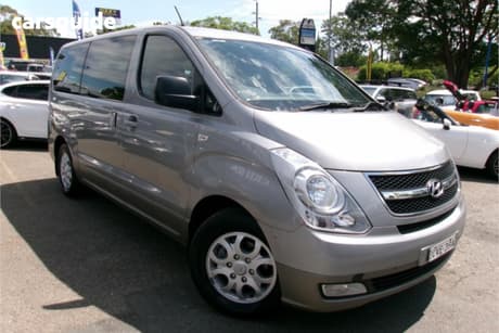 Grey 2014 Hyundai Imax Wagon