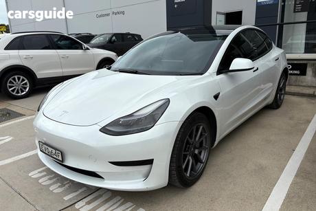 White 2022 Tesla Model 3 Sedan Rear-Wheel Drive