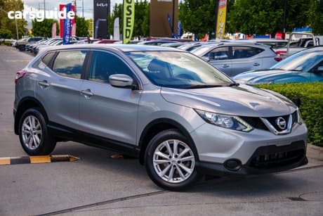 Silver 2017 Nissan Qashqai Wagon St (4X2)