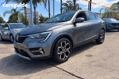 Green 2021 Renault Arkana Coupe Intens