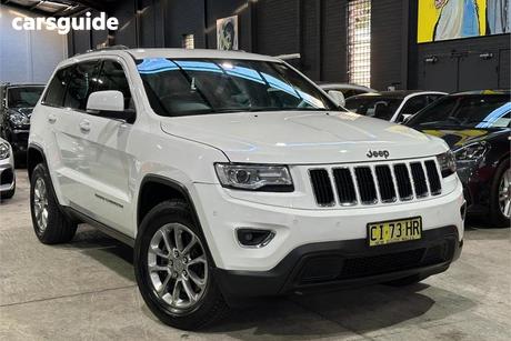 White 2016 Jeep Grand Cherokee Wagon Laredo (4X2)
