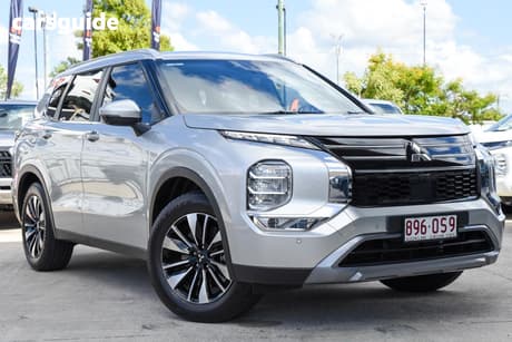 Silver 2025 Mitsubishi Outlander Wagon Ls 7 Seat (2Wd)