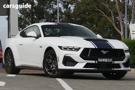 White 2025 Ford Mustang Fastback Gt 5.0 V8