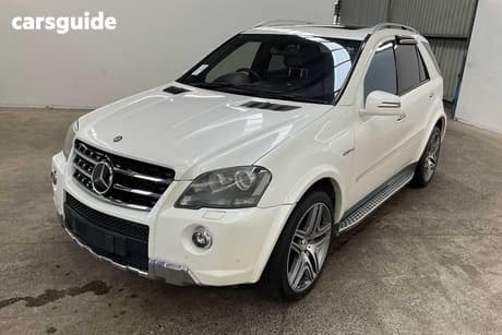 White 2011 Mercedes-Benz ML63 Wagon Amg (4X4)