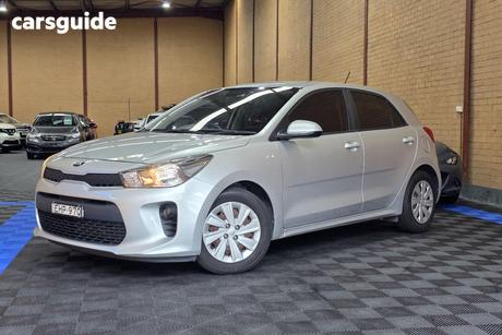 Silver 2018 Kia RIO Hatchback S