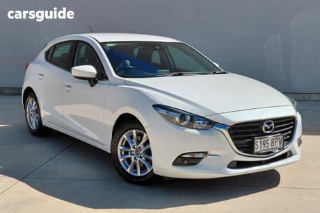 White 2017 Mazda 3 Hatchback Maxx