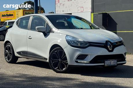 White 2019 Renault Clio Hatchback Life