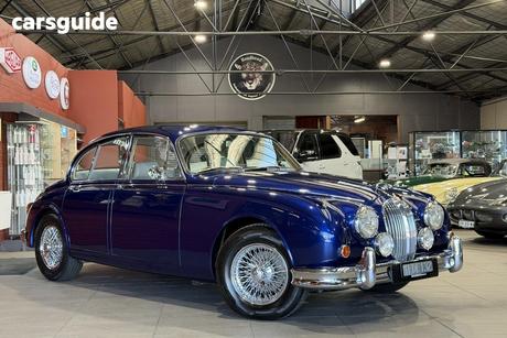 White 1962 Jaguar MK X Sedan 3.8