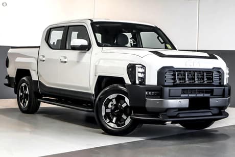 White 2025 Kia Tasman Double Cab Pick Up Sx+ (4X4) (Std) Black Fender