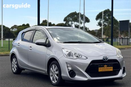 Silver 2015 Toyota Aqua Hatch S