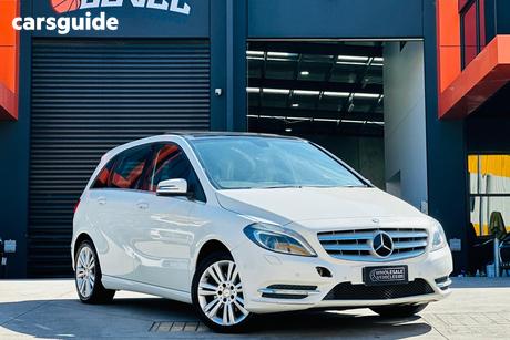 White 2014 Mercedes-Benz B200 Hatchback