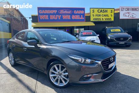 Grey 2016 Mazda 3 Sedan Sp25