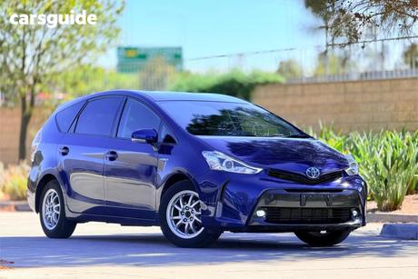 Blue 2018 Toyota Prius Hatchback Hybrid