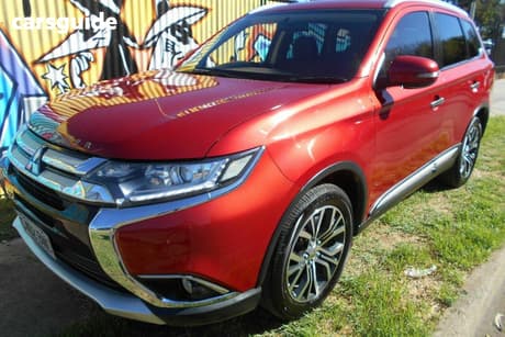 Red 2016 Mitsubishi Outlander Wagon Ls (4X2)