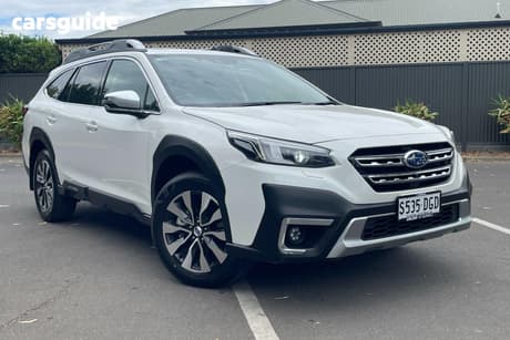 White 2024 Subaru Outback Wagon Awd Touring Xt