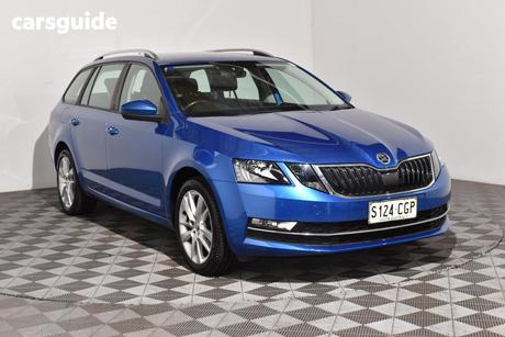 Blue 2020 Skoda Octavia Wagon 110 Tsi Base