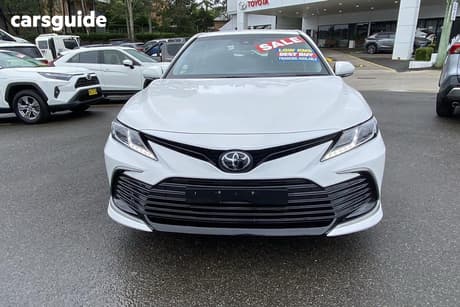 White 2024 Toyota Camry Sedan Ascent