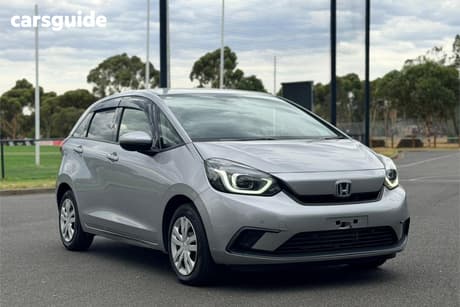 Silver 2020 Honda Fit Hatch E: HEV BASIC