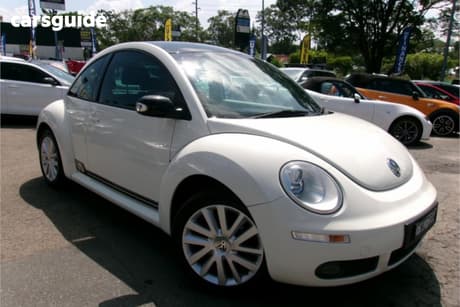 White 2008 Volkswagen Beetle Hatchback Miami