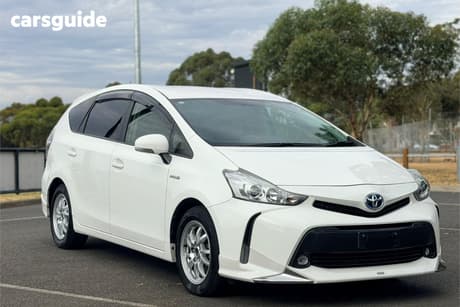 White 2014 Toyota Prius Hatchback Hybrid