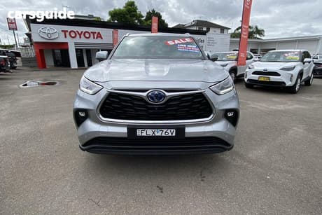 Silver 2024 Toyota Kluger Wagon Grande Hybrid Awd