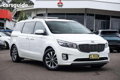 White 2017 Kia Carnival Wagon Sli