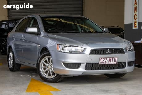 Silver 2009 Mitsubishi Lancer Hatchback Es Sportback