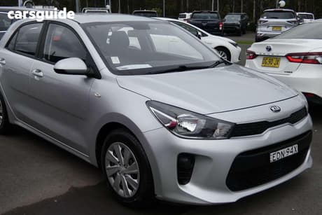 Silver 2018 Kia RIO Hatchback S