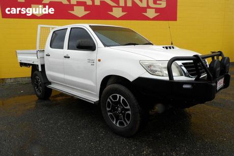 White 2013 Toyota Hilux Dual Cab Pick-up Sr (4X4)