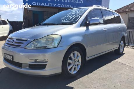 Silver 2005 Toyota Avensis Wagon Verso Ultima