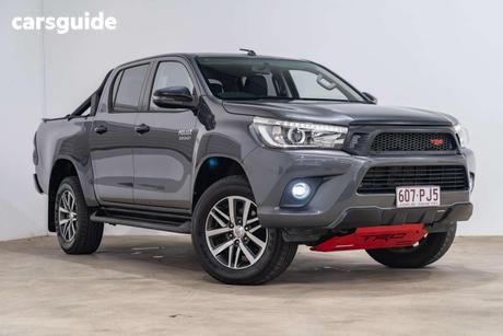 Grey 2017 Toyota Hilux Dual Cab Utility Sr5 (4X4)